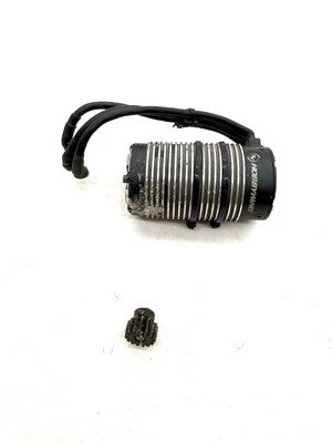 Motor sin escobillas Hobbywing 4985 1650kv 6s para piezas eje roto Foto 1 de 4
