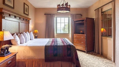 Big Cedar Wilderness Spring Break  2 Bedroom Lodge  March 16th To March 20th - Image 1 of 4