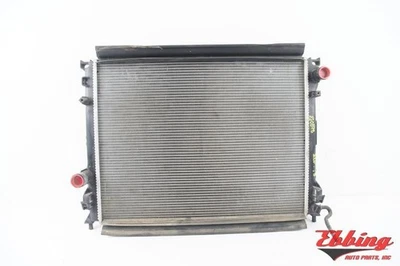 Radiator Assembly 5.7L V8 ID: 68050126AB Fits 2009-2023 Dodge Charger 698254 Foto 1 de 4