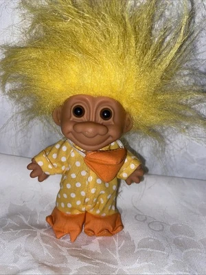 Muñeca Russ Troll Vintage Disfraz Pato Pollito de Pascua Pelo Amarillo Pijama a Lunares. Foto 1 de 4