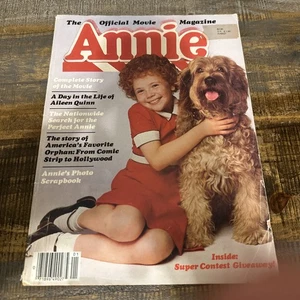 ANNIE OFFICIAL MOVIE MAGAZINE 1982 - Complete Story, featuring Aileen Quinn - Picture 1 of 17