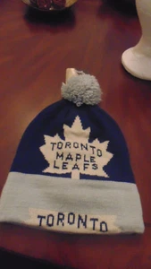 Toronto Maple Leafs CCM Hat Cap Tuque Mens Size New NWT - Picture 1 of 3