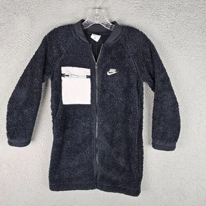 Nike Sportswear Winterjacke Mädchen Small Sherpa Langarm Full Zip DV8135-010 - Bild 1 von 9