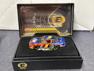 2002 Terry Labonte #5 Kelloggs 1/64 Action RCCA Elite Diecast NEW - Image 1 of 4