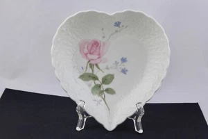 MIKASA APRIL ROSE WITH LOVE BONE CHINA HEART SHAPED CANDY TRINKET DISH -MINT - Picture 1 of 5