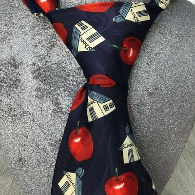 Corbata A Rogers Para Hombre Azul Marino Escuela Casa Lunares Manzanas Rojas Maestro Foto 1 de 4