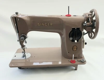 SINGER 201k SEWING MACHINE Lightweight Aluminium model, in Excellent Condition   - Image 1 of 4