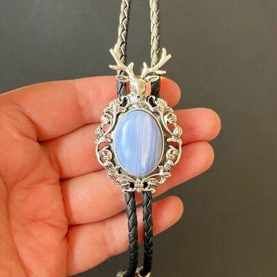 Collar de boda occidental vintage con base de alce plateado y piedra de ágata azul para hombre Foto 1 de 4