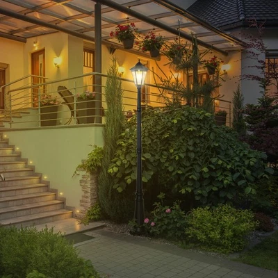 Poste de luz solar exterior de 8', para todo tipo de clima, lámpara con sensor activado por movimiento, negro Foto 1 de 4