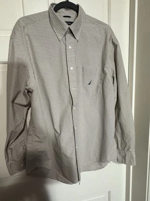 Nautica Men’s L/S Dress Shirt—Cream/Blue Plaid—Size Large—EUC—FREE SHIPPING  - Image 1 of 4