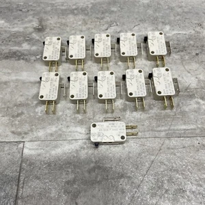 Lot Of 11 OEM Cherry D44X Micro Switches KWK Series 10A ½ HP 125/250 VAC, New