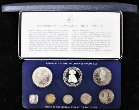 1976 SILVER REPUBLIC OF THE PHILIPPINES 8 COIN PROOF SET Cover