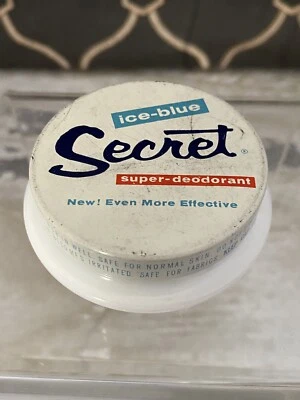 Vintage 1960’s Toiletry Secret Ice-Blue Deodorant Jar With Lid White Milk Glass - Imagem 1 de 4