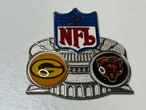 Chicago Bears Green Bay Packers Game Day Lapel Pin Generic No Date Place Filler - Picture 1 of 2