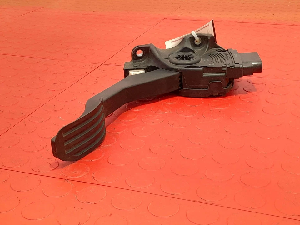 Conjunto de pedal acelerador Volvo XC60 2010-2017 pieza original OEM 31329062 Foto 1 de 4