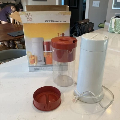 De colección 1990 The Iced Tea Pot by Mr. Coffee TM1 Red ¡FUNCIONA COMPLETAMENTE! Foto 1 de 4