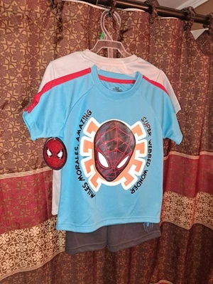 spiderman 3 piece set size 4 - Image 1 of 3