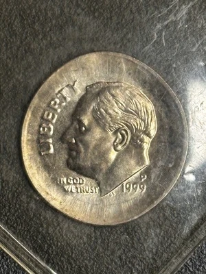 1999 P Roosevelt dime MINT Error Large Broad Strike out of collar Broadstrike - Image 1 of 3