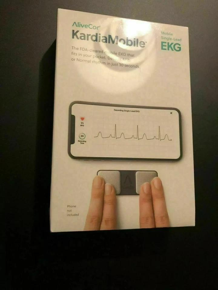 AliveCor KardiaMobile ECG EKG Heart Monitor Wireless Smartphone Device - Sealed - Image 1 of 2