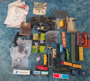HUGE Vintage HO Train Set Lot - Trains, Buildings, Accessories Bachmann, Tyco 👀 - Picture 1 of 17