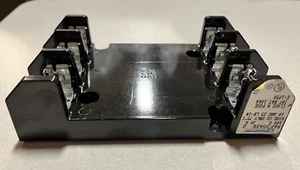 Marathon Special Products Fuse Block #R6F30A3B - Picture 1 of 3
