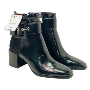 Zara Damen Stiefeletten Booties mit geprägtem Absatz Schwarz EU 36 US 6 Neu mit Etikett - Bild 1 von 12