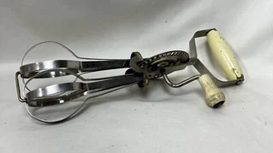 Hand Beater/mixer Stainless Wood Handle Vintage - Picture 1 of 6