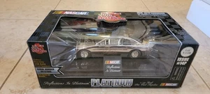 Racing Champions NASCAR #25 PLATIN WALLY DALLENBACH MASSSTAB 1:24  - Bild 1 von 1