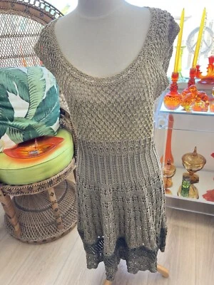 $150. 00 Oscar de la Renta Crochet Dress - Flirty and Sophisticated Size L - Image 1 of 4