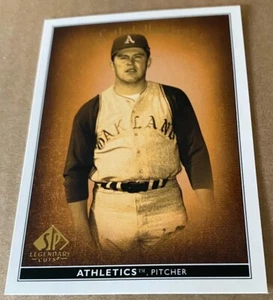 Carta TAGLI LEGGENDARI CATFISH HUNTER HOF 2002 Upper Deck SP #76 condizioni NM-MT - Foto 1 di 2