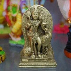 Estatua de Lord Muruga de resina de mármol 5,5 x 2,5 x 9 cm de oro, 1 pieza KU - Imagen 1 de 3