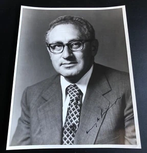 HENRY KISSINGER - orig. Autogramm, Autograph, signiert, signed - Picture 1 of 2