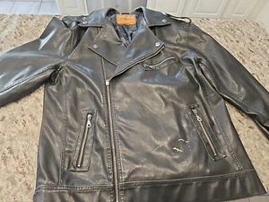 Chaqueta de moto de cuero sintético para hombre ROJO CAMEL detalle cromado, forrada de camuflaje/GRANDE - Imagen 1 de 24
