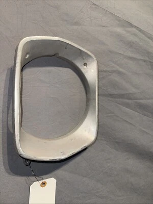 74 PLYMOUTH DUSTER VALIANT SCAMP 1973 CARROCERÍA MOPAR CABEZA LUZ BISEL LH USADO OE Foto 1 de 2