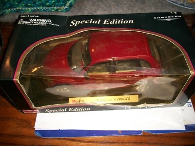 Maisto 1:18 Pressofuso Edizione Speciale Chrysler Pt. Cruiser-Red Auto - Immagine 1 di 4