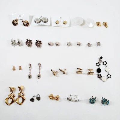 SIN TARIFA Pendientes de Metal Dior y otros Pendientes Perforados Juego de 20 piezas 585440 Foto 1 de 4