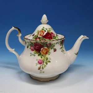 Royal Albert China - Old Country Roses - Medium Teapot - 6 inches - Picture 1 of 4