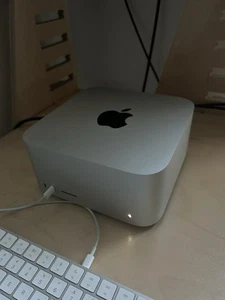 APPLE MAC STUDIO M2 MAX 1TB SSD 32GB RAM 12-CORE 30-CORE GPU VENTURA - Picture 1 of 5
