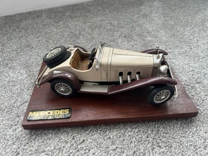 Burago Mercedes Benz SSK 1928 1/18 Scale Diecast Model Car Mounted wooden base! - Picture 1 of 10