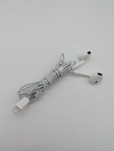 Apple Lightning EarPods Headset Earbuds Earphones Headphones iPhone - NO BOX - Picture 1 of 1