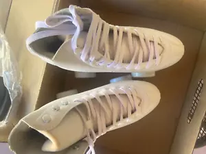 PAPAISON Roller Skates , Size 7 - WHITE NEW - Picture 1 of 12