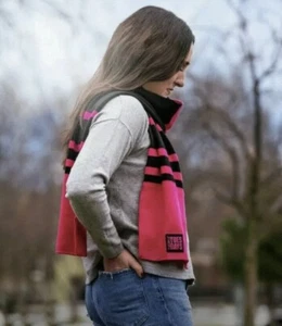 Neu ohne Etikett T-Mobile Tuesday Strickschal Magenta Pink und Schwarz Neu - Bild 1 von 10