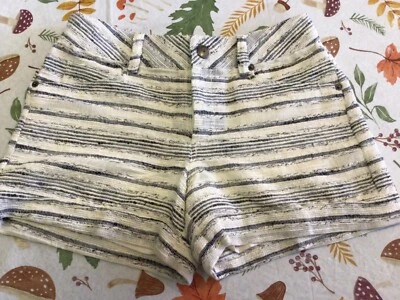 Bermuda feminina bcbgeneration tamanho 0, algodão tweed, padrão bege - Imagem 1 de 4