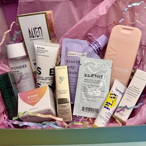 Lote de paquetes de belleza | Incluye artículos exactos mostrados | Empaquetado y enviado ¡Lindo! ¡Nuevo! - Imagen 1 de 8