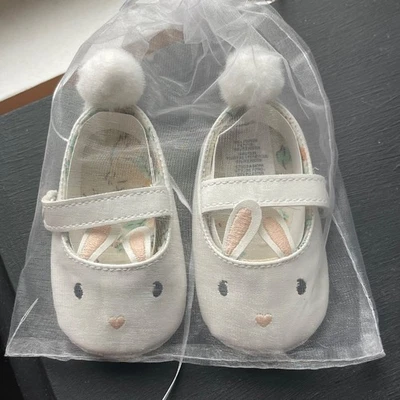 zapatos bebe niña 0-3 meses Foto 1 de 4