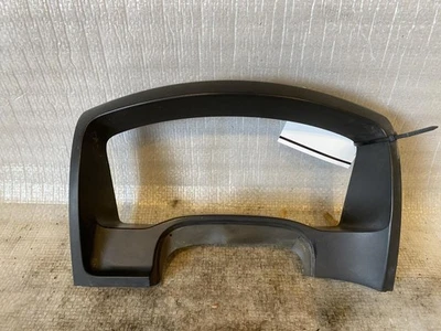 Bisel de ajuste del velocímetro Colorado 2005 Foto 1 de 4