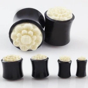 PAR de tapones medidores de oreja de cuerno de hueso de girasol tallados a mano orgánicos silla acampanada - Imagen 1 de 1