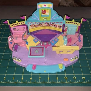 Polly Pocket exercise gymnastics floor gym playset mattel 1999 - Picture 1 of 5