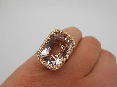 Precioso anillo de cóctel con halo de cuarzo rosa y diamantes de oro rosa de 18k de calidad gema talla 5 Foto 1 de 4