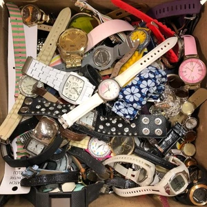 APPROX 18LBS FASHION MIX LOT WATCHES PARTS BANDS BULK WOMEN MEN - Picture 1 of 11